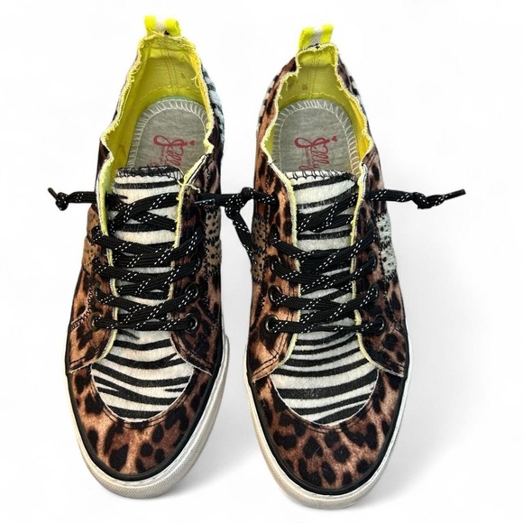 Jellypop Kory Animal Multifabric Stone Wash Sneakers Sz 8.5 - Picture 2 of 5
